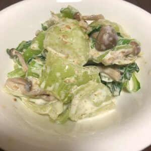 青梗菜の胡麻マヨ和え